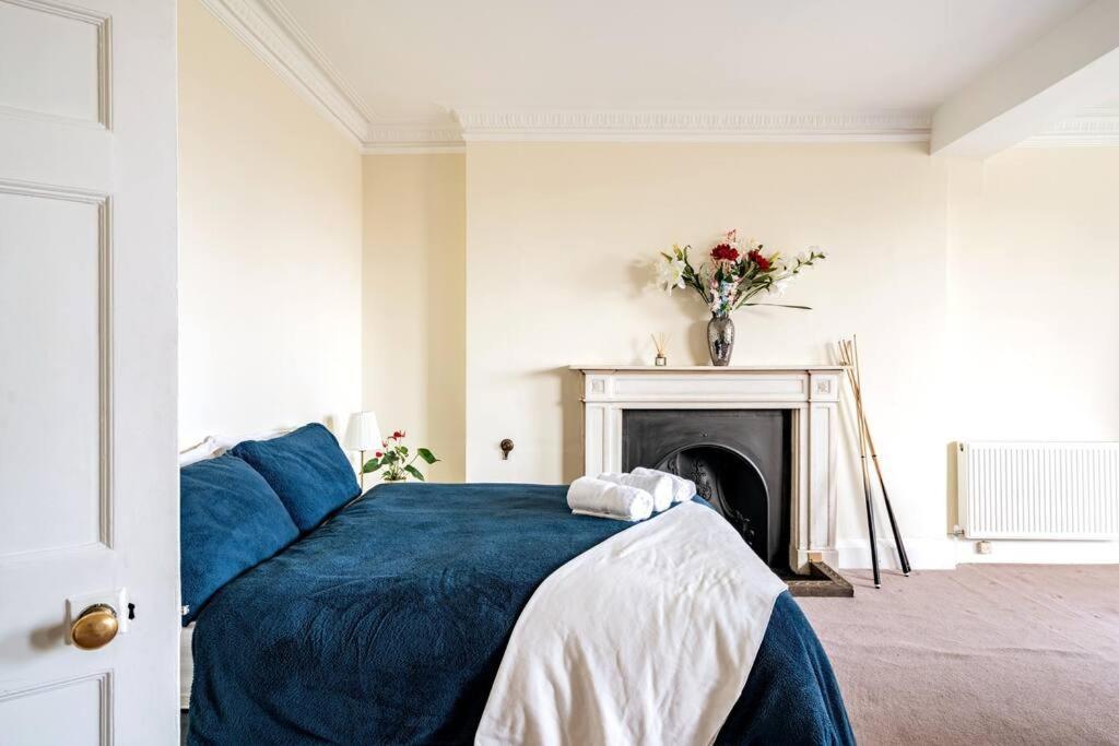 Perfect For Large Family & Friends, Free Parking, Games Reading Exterior foto